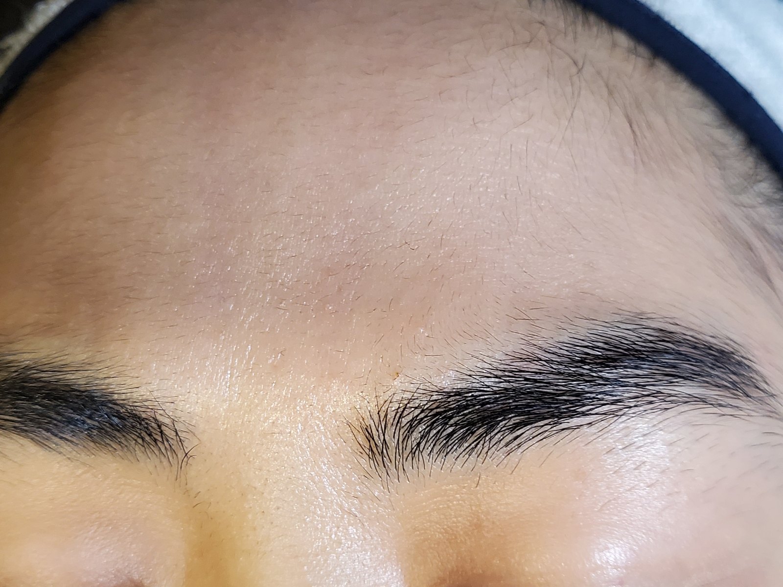 시술 전 — 눈썹 왁싱